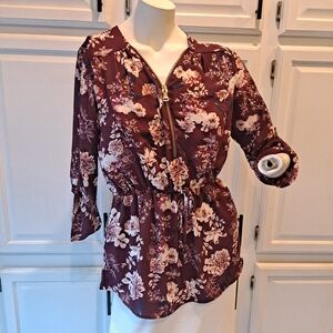 Justify Floral Zippered Blouse - Burgundy